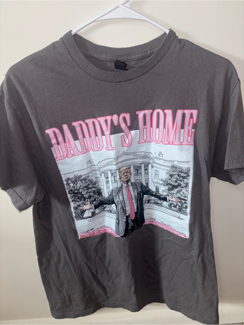 Gildan Gray Short-Sleeve Graphic Tee with Pink Print